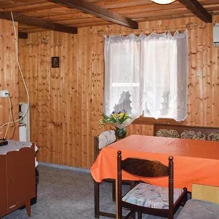 Two-bedroom Holiday In Casa vacanze